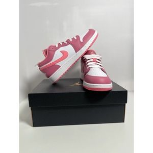 Air Jordan 1 low GS “Desert Berry” Size 7y